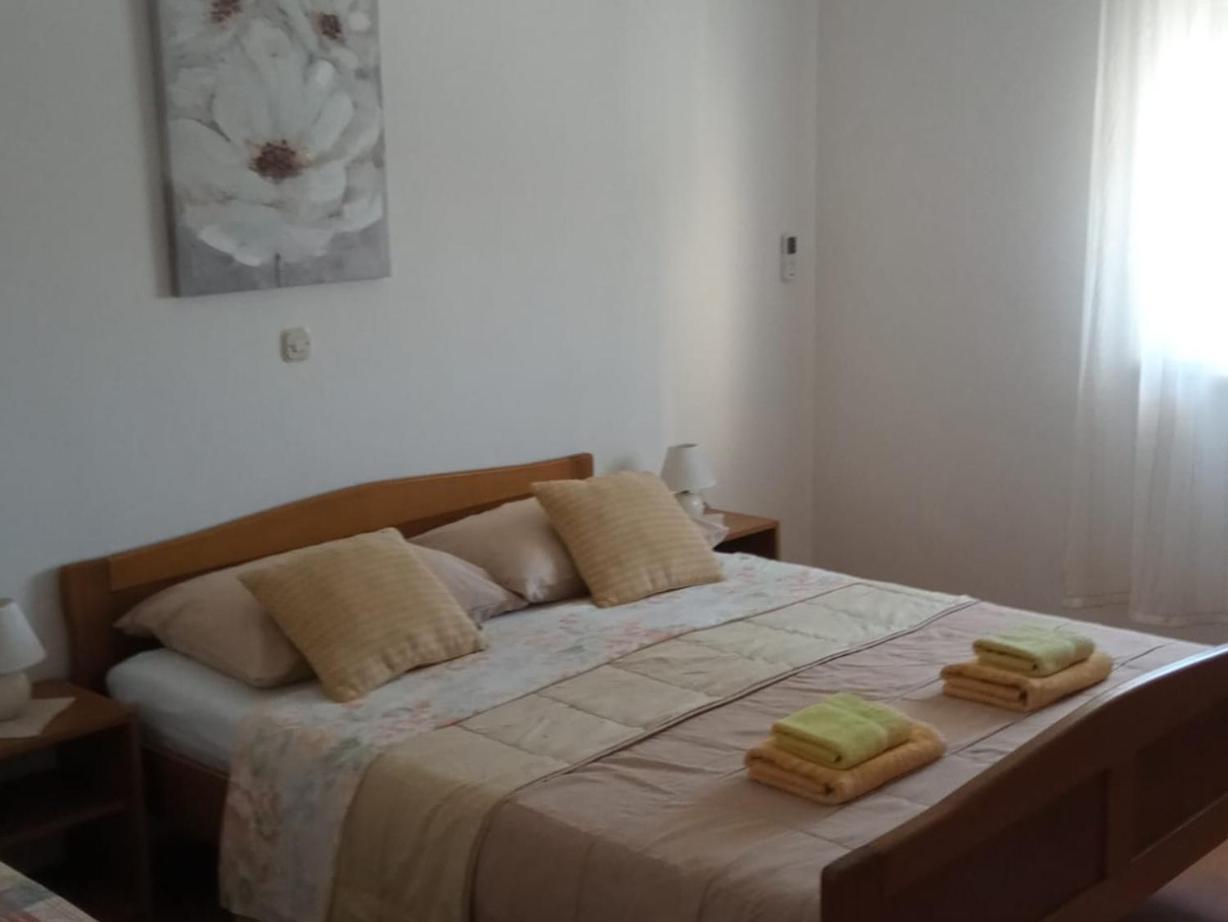 Apartment Plitvice Starigrad Paklenica Bagian luar foto