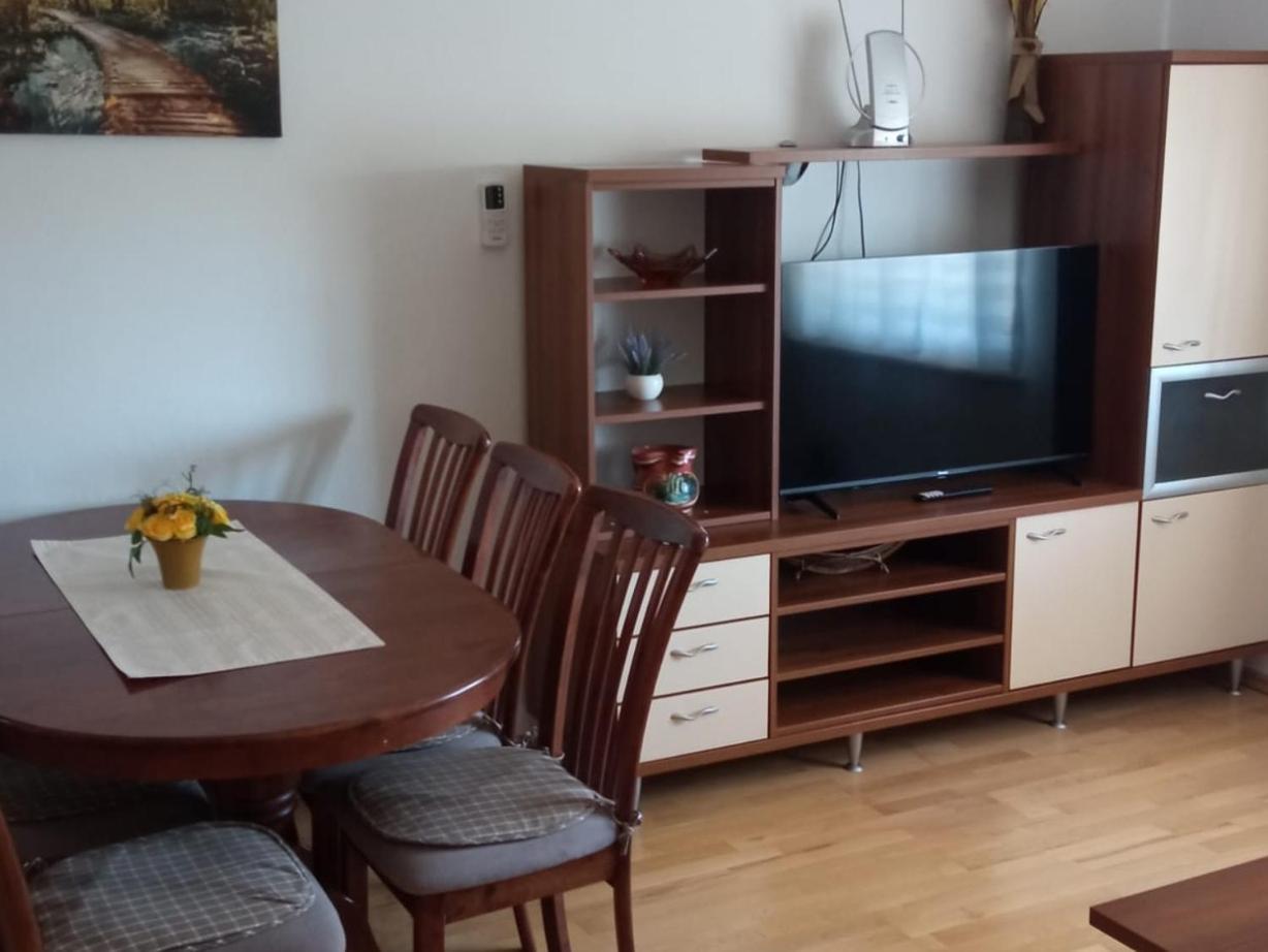 Apartment Plitvice Starigrad Paklenica Bagian luar foto